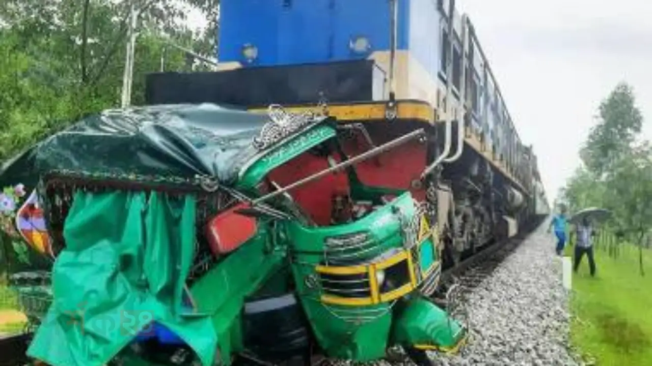 kaliganj-rail-duroghotona-train-easybike.