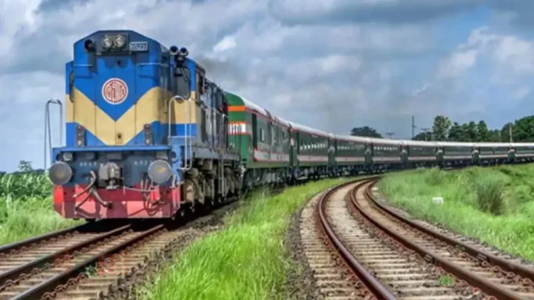 durgapuja-bisesh-train-2024