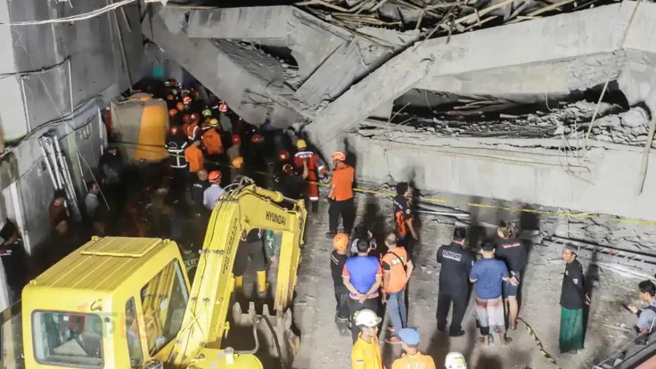 indonesia-school-building-collapse