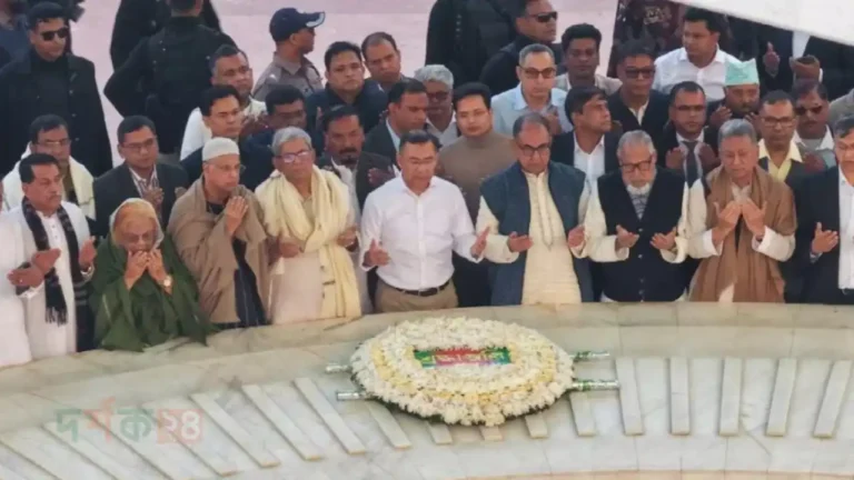 তারেক রহমান কবর জিয়ারত