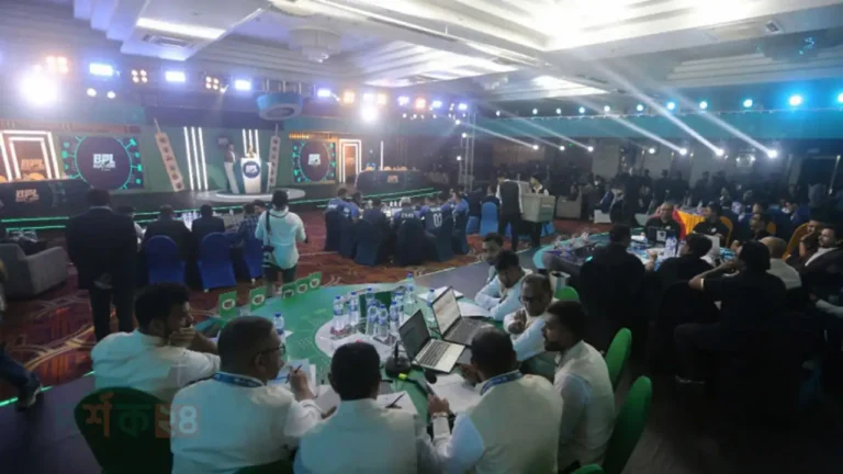 বিপিএল নিলামে মুশফিক মাহমুদউল্লাহ