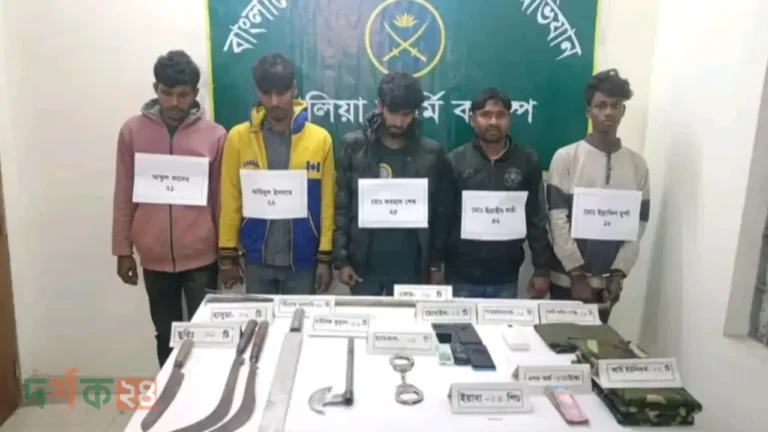 নড়াগাতিতে যৌথ বাহিনীর অভিযান