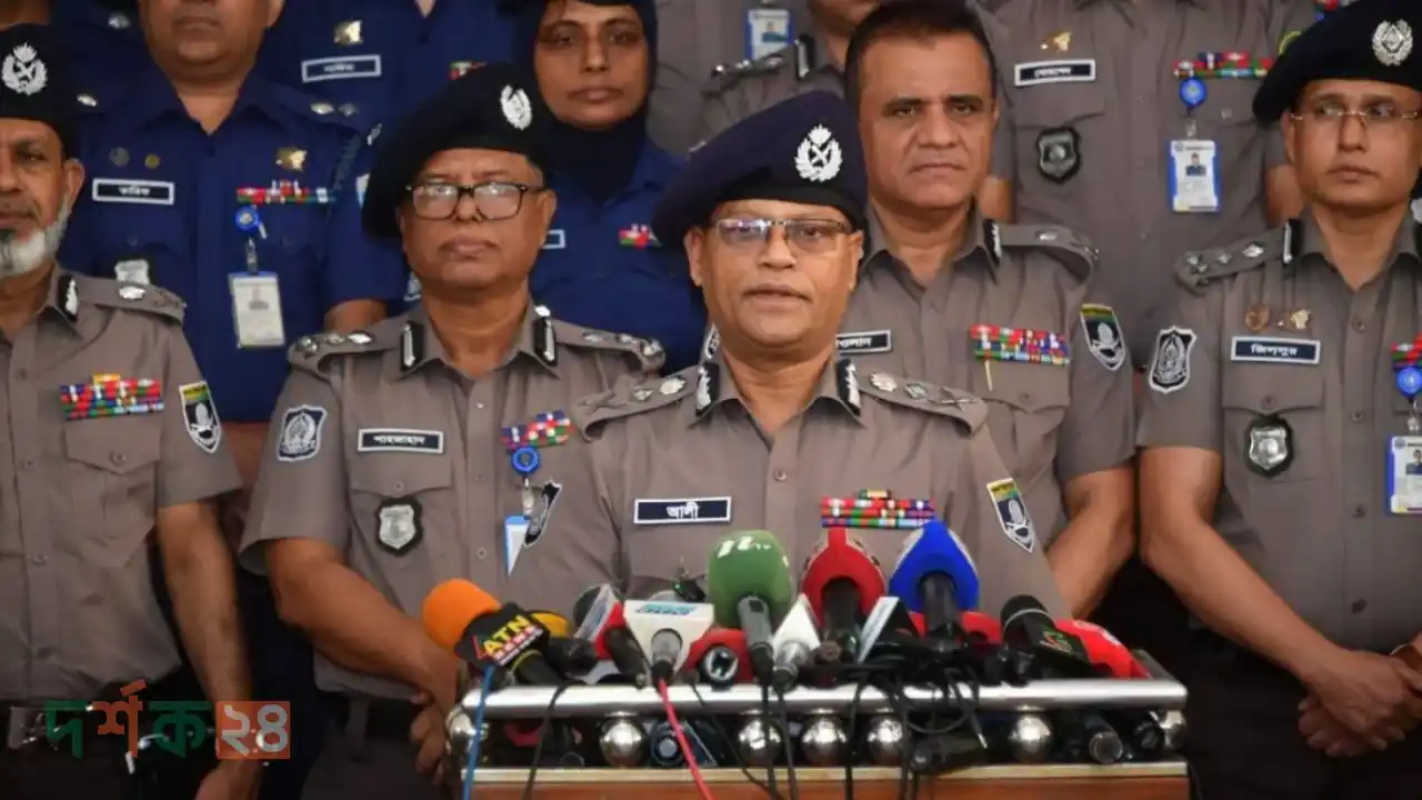 তরুণদের অবরোধ মন্তব্য