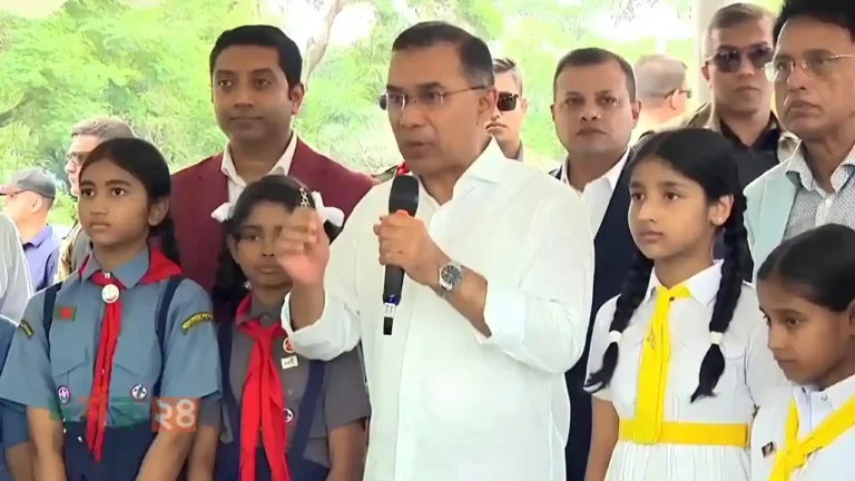 প্রাথমিক বিদ্যালয়ে বৃক্ষরোপণ