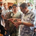 সরকারি হাসপাতালের সামনে ক্লিনিক